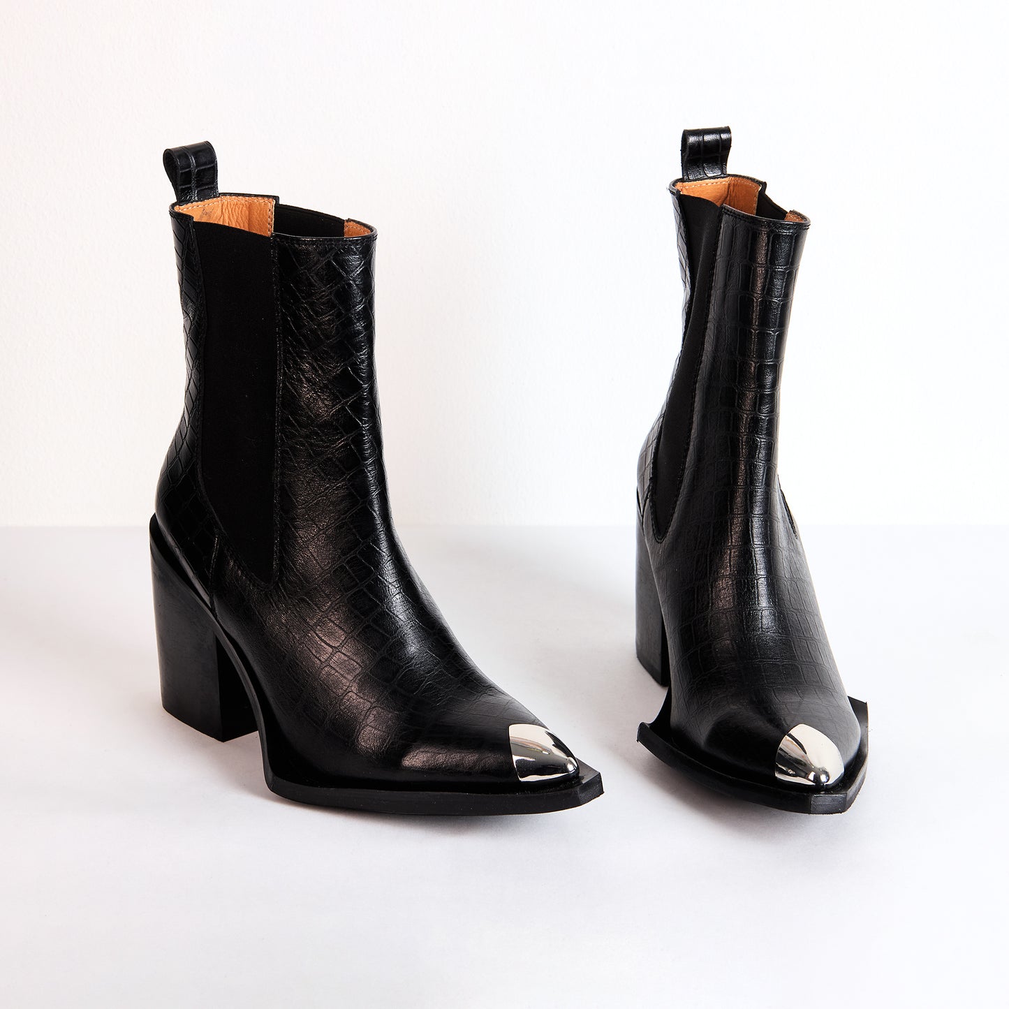 Botas Essence Black