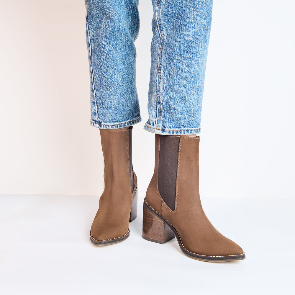 Botas Essence