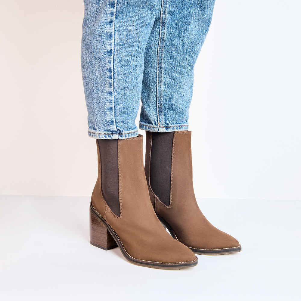 Botas Essence