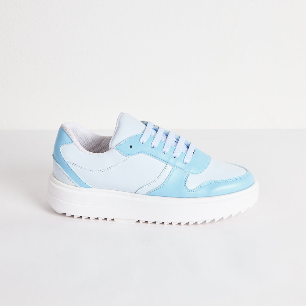 
                  
                    Tenis Stepha
                  
                