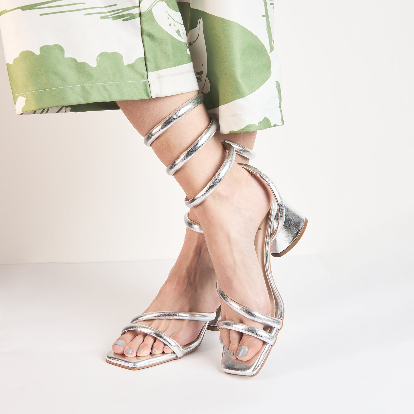 Sandalias Espiral Plateado