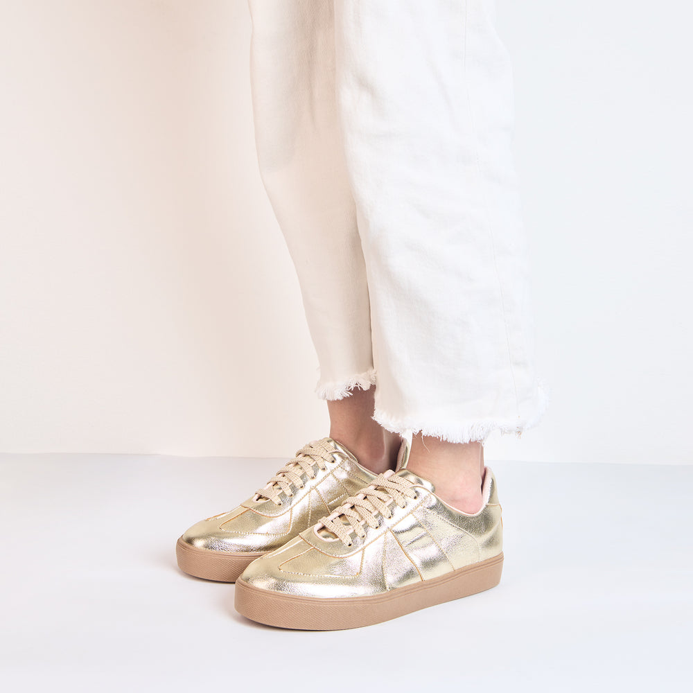 Tenis Golden